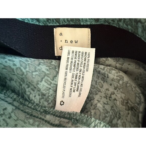 A New Day Y2K Midi Skirt Size S Pull On Snakeskin Abstract Teal Indie Sleeze - Picture 5 of 6